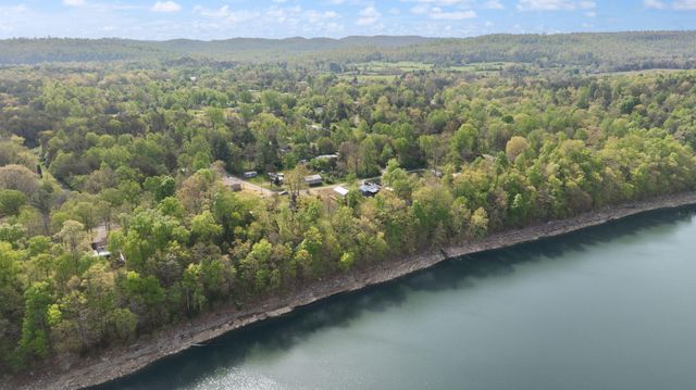 973 Stonegate Dr, Burnside, KY 42519
