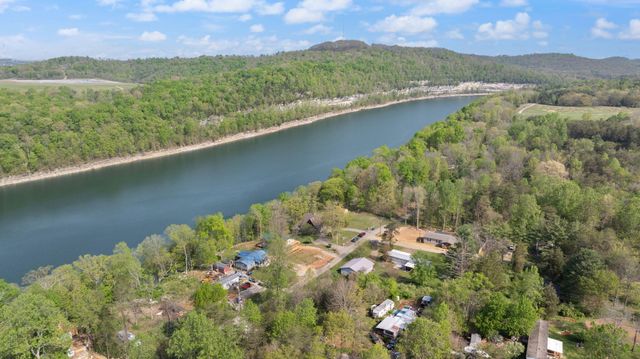 973 Stonegate Dr, Burnside, KY 42519