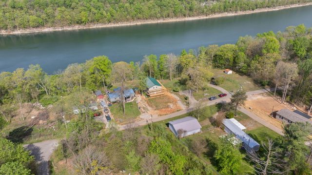 973 Stonegate Dr, Burnside, KY 42519