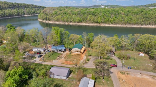 973 Stonegate Dr, Burnside, KY 42519