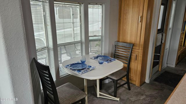 2205 W KLAMATH Avenue 205, Apache Junction, AZ 85119