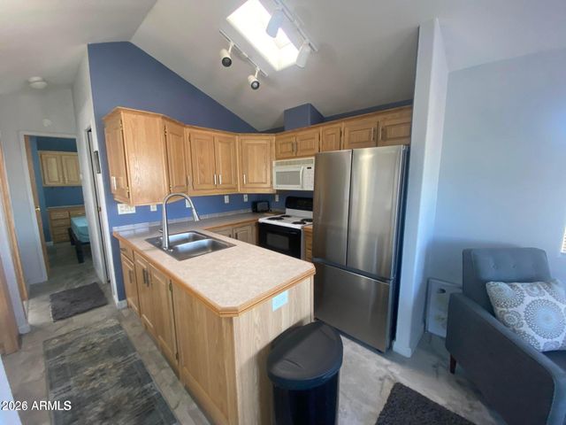 2205 W KLAMATH Avenue 205, Apache Junction, AZ 85119