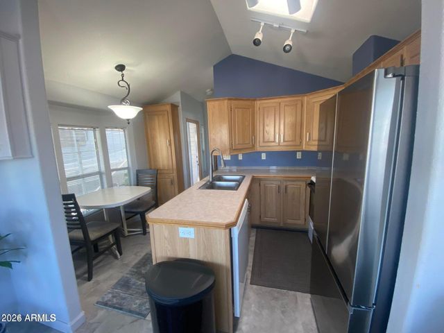 2205 W KLAMATH Avenue 205, Apache Junction, AZ 85119