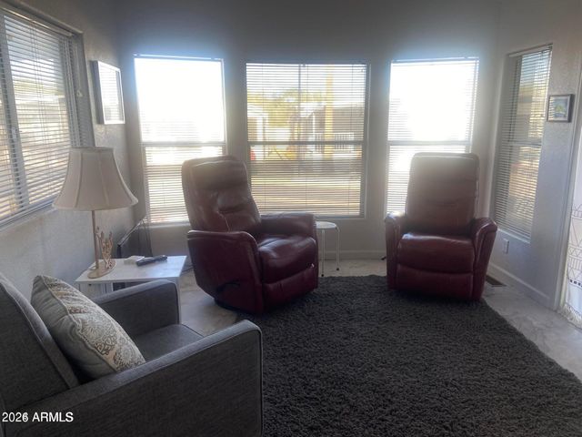 2205 W KLAMATH Avenue 205, Apache Junction, AZ 85119