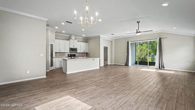 38 SPAY BAY Court, St. Johns, FL 32259