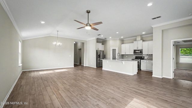 38 SPAY BAY Court, St. Johns, FL 32259