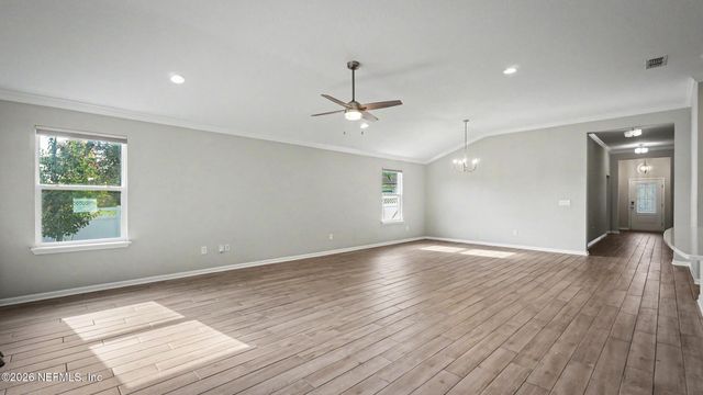 38 SPAY BAY Court, St. Johns, FL 32259