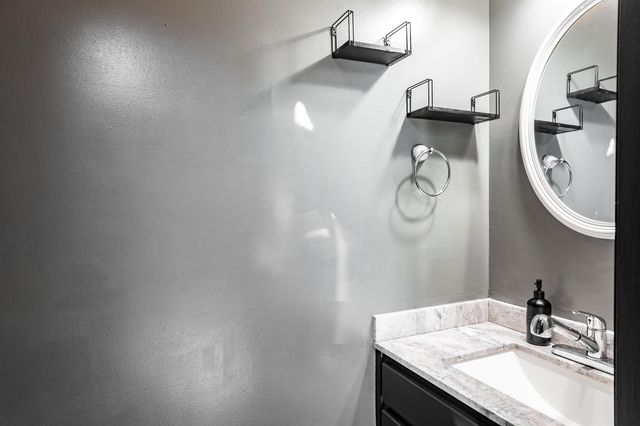 131 EMS C29A Lane, Warsaw, IN 46582