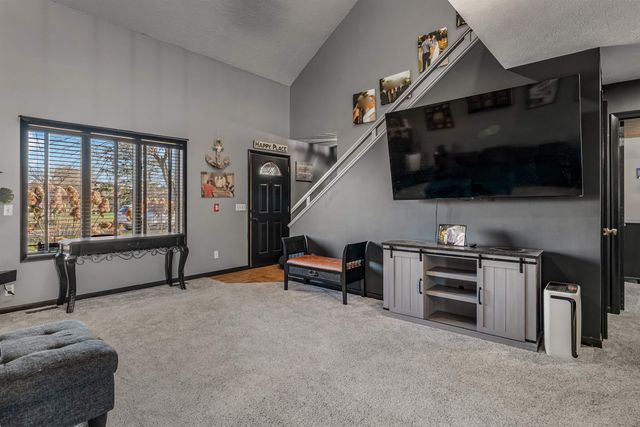 131 EMS C29A Lane, Warsaw, IN 46582