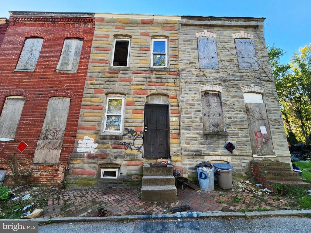 1817 VINE ST, Baltimore, MD 21223