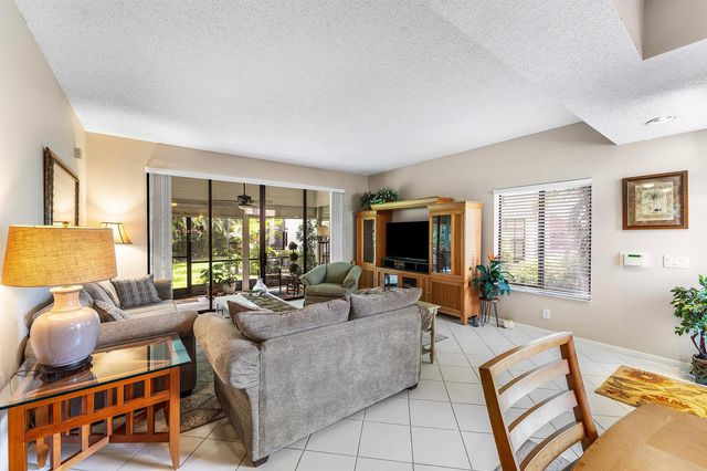 7685 Lexington Club Boulevard B, Delray Beach, FL 33446