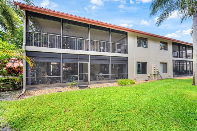 7685 Lexington Club Boulevard B, Delray Beach, FL 33446