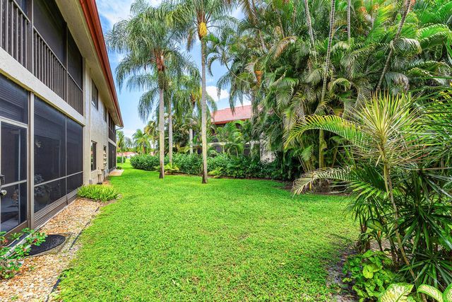 7685 Lexington Club Boulevard B, Delray Beach, FL 33446