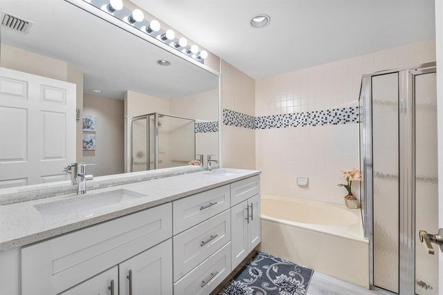 7685 Lexington Club Boulevard B, Delray Beach, FL 33446