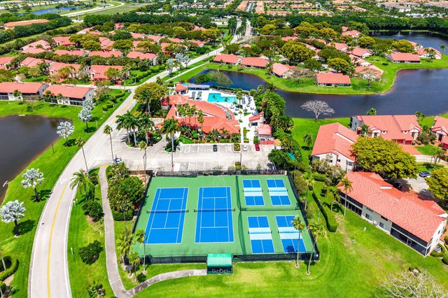 7685 Lexington Club Boulevard B, Delray Beach, FL 33446