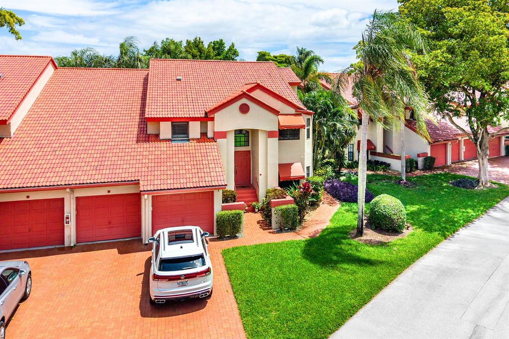 7685 Lexington Club Boulevard B, Delray Beach, FL 33446
