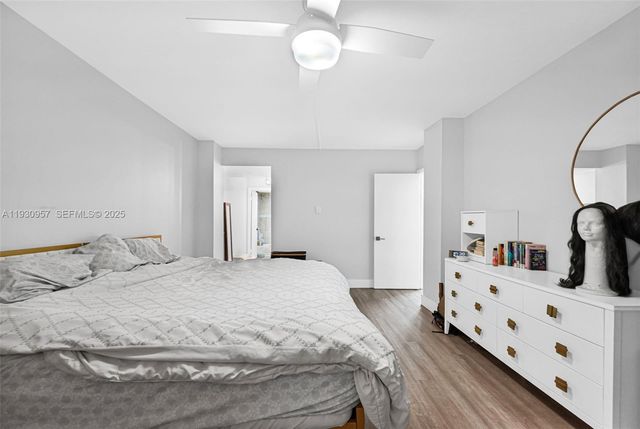 3900 N Hills Dr 303, Hollywood, FL 33021