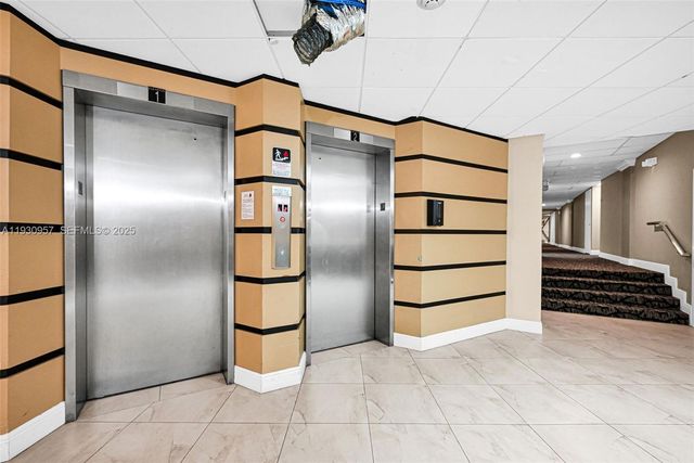 3900 N Hills Dr 303, Hollywood, FL 33021