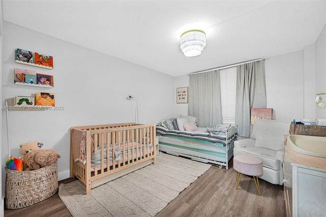 3900 N Hills Dr 303, Hollywood, FL 33021