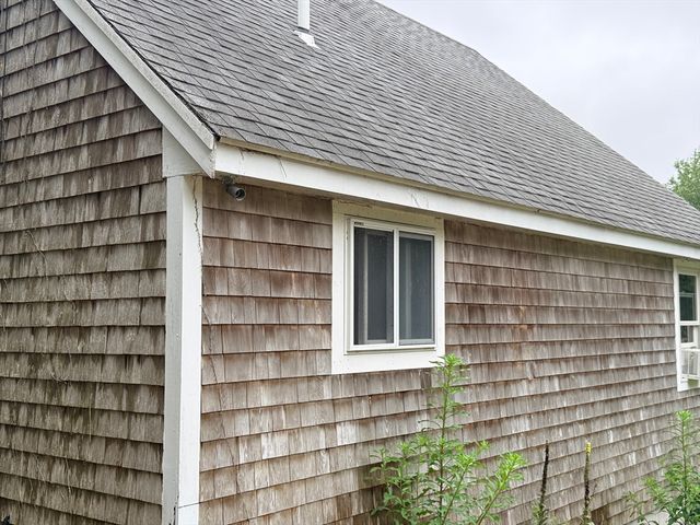 187 Ninigret Ave, Mashpee, MA 02649
