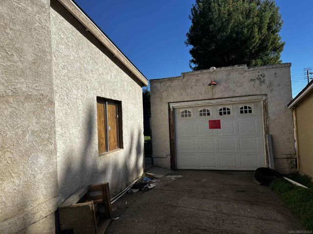 282 N 6th Avenue, Upland, CA 91786