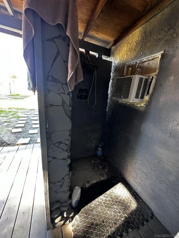 282 N 6th Avenue, Upland, CA 91786