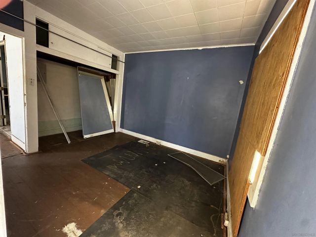 282 N 6th Avenue, Upland, CA 91786