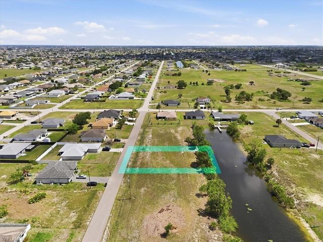 2912 NE 1st PL, Cape Coral, FL 33909
