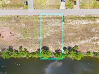 2912 NE 1st PL, Cape Coral, FL 33909
