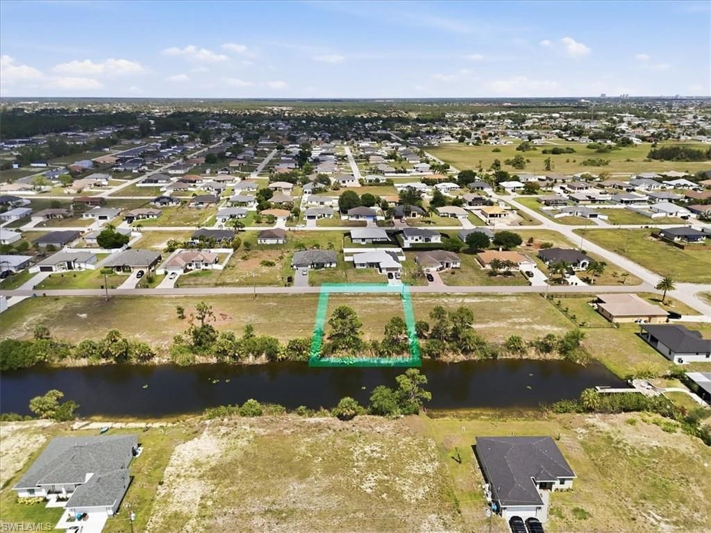 2912 NE 1st PL, CAPE CORAL, FL 33909 — photo 4