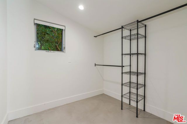 2401 32nd Street, Santa Monica, CA 90405