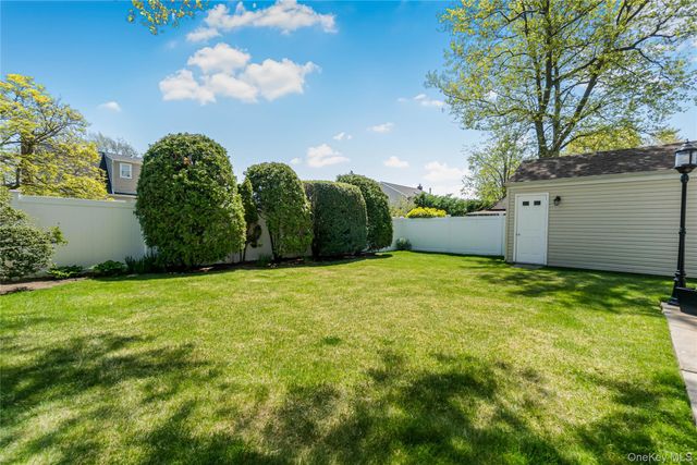 2713 Fortesque Avenue, Oceanside, NY 11572