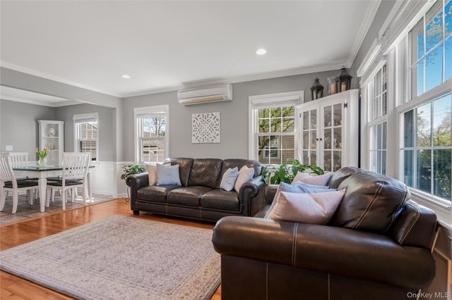 2713 Fortesque Avenue, Oceanside, NY 11572