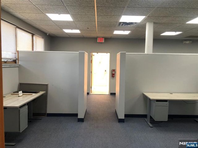 1345 Queen Anne Road, Teaneck, NJ 07666
