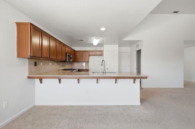 3308 Gregory Avenue, Fresno, CA 93722