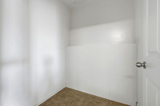 3308 Gregory Avenue, Fresno, CA 93722