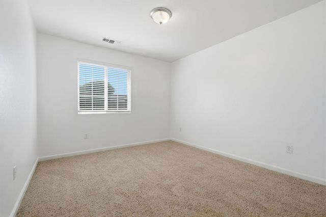 3308 Gregory Avenue, Fresno, CA 93722