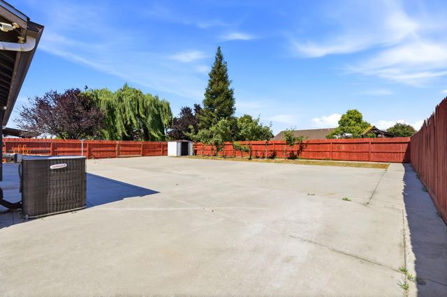 3308 Gregory Avenue, Fresno, CA 93722