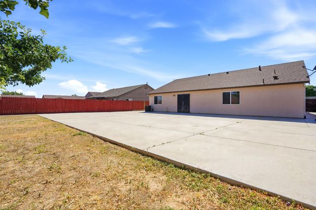 3308 Gregory Avenue, Fresno, CA 93722