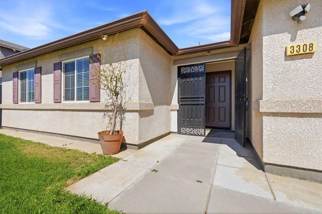 3308 Gregory Avenue, Fresno, CA 93722