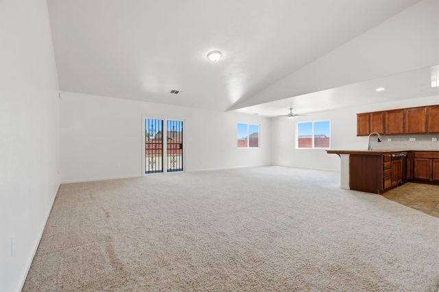 3308 Gregory Avenue, Fresno, CA 93722