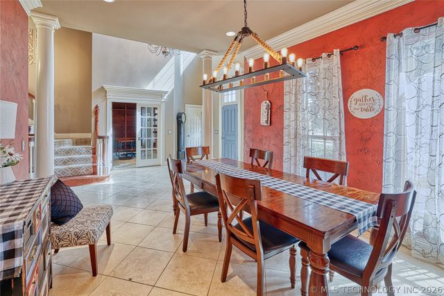 29 River Oaks Avenue, Mcalester, OK 74501