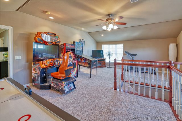 29 River Oaks Avenue, Mcalester, OK 74501