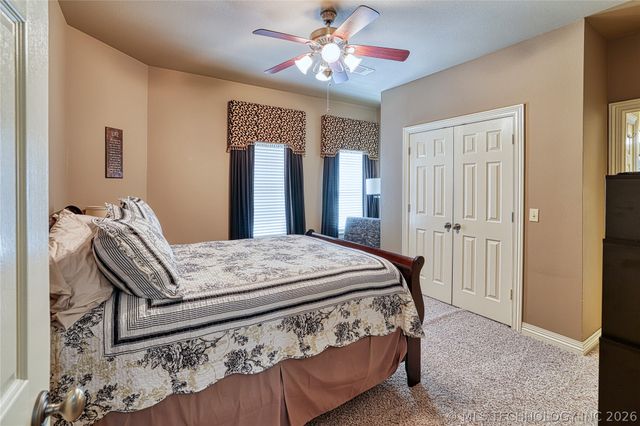 29 River Oaks Avenue, Mcalester, OK 74501