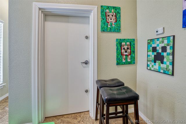 29 River Oaks Avenue, Mcalester, OK 74501