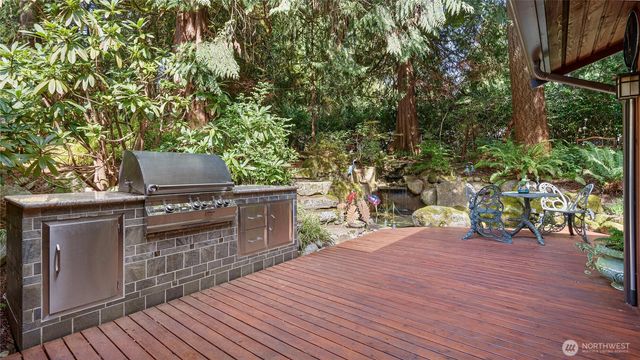 19308 224th Court NE, Woodinville, WA 98077