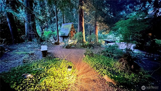 19308 224th Court NE, Woodinville, WA 98077