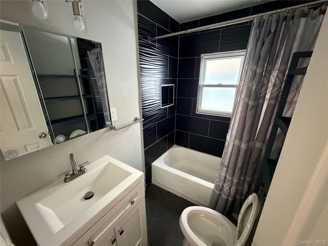 111-32 118th Street, South Ozone Park, NY 11420