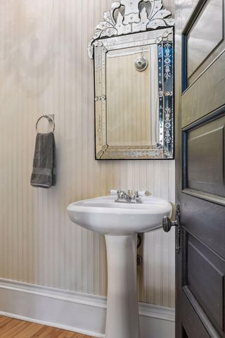 3421 Irving Avenue S, Minneapolis, MN 55408