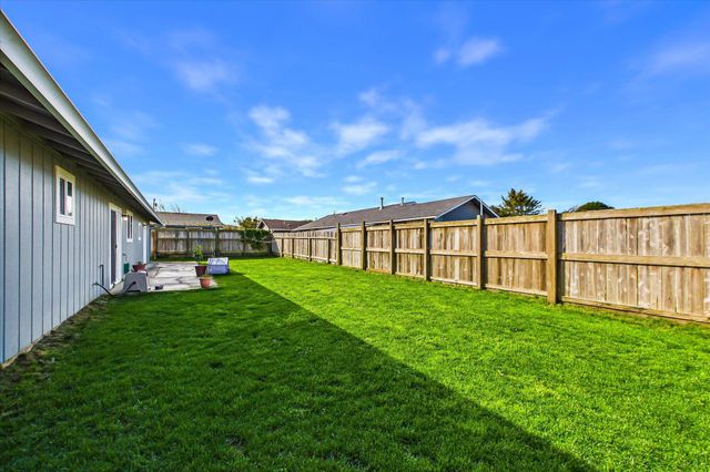 1932 Mckinleyville Avenue, Mckinleyville, CA 95519